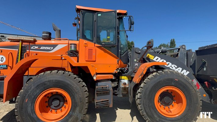 Cargadora de ruedas Doosan DL250-5 - 1