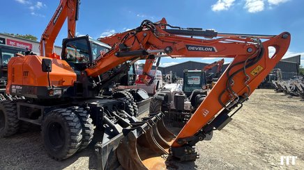 Excavadora de ruedas Doosan DX100W-7 - 2